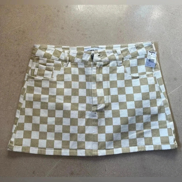 NEW Tilly's RSQ  Tan & White Checkered Denim Skirt Size 26 - Picture 1 of 5